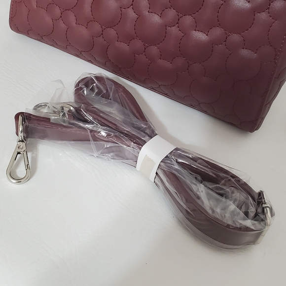 NWT Loungefly Maroon Quilted Minnie Ears Women's Bag Purse - Picture 6 of 7